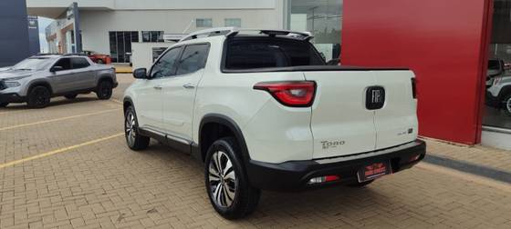 FIAT TORO 1.3 TURBO 270 FLEX VOLCANO AT6 FIAT TORO 1.3 TURBO 270 FLEX VOLCANO AT6